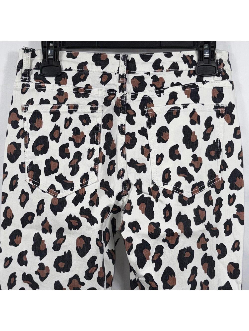 Saints & Hearts Leopard Print Flare Jeans Women’s Size Medium - Picture 7 of 9